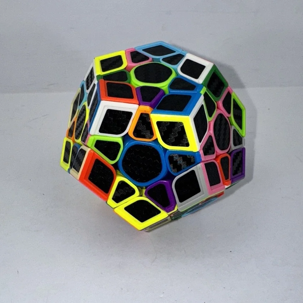 Z Cube 12 Sided Speed Megaminx Cube 3D Brain Teaser Puzzle Twist Games